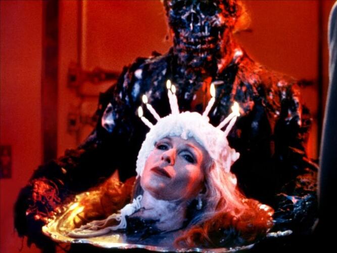 Zombie+with+is+head+cake+in+Creepshow